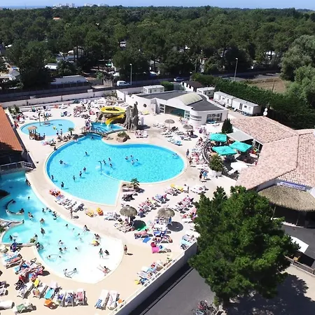 Mobilhome Campsite La Paree Preneau